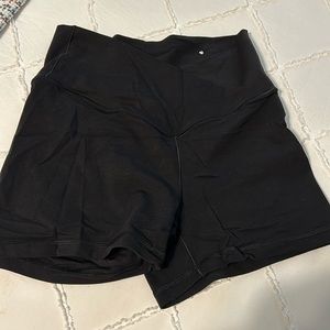 Black aerie cross over biker shorts